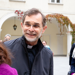 Agape und Mitarbeitergebet