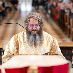 Priesterweihe Byzantinischer Ritus im Stephansdom / Erzdiözese Wien/ Schönlaub