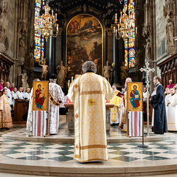 Priesterweihe Byzantinischer Ritus im Stephansdom / Erzdiözese Wien/ Schönlaub