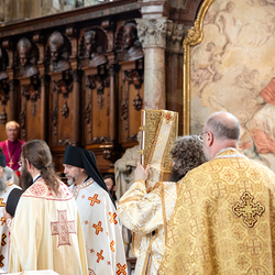 Priesterweihe Byzantinischer Ritus im Stephansdom / Erzdiözese Wien/ Schönlaub