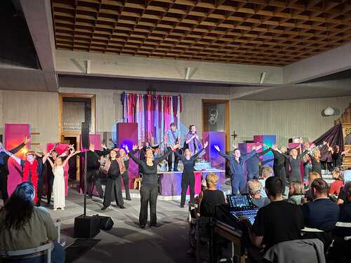 Finale Godspell Glanzing / Bianca Haider Finale Godspell Glanzing